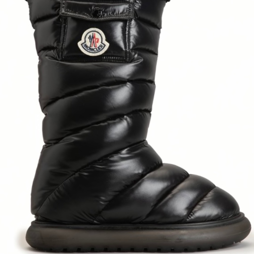New with Box Moncler Gaia Boots Size 36